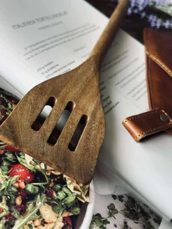 Palet med huller - Akacia