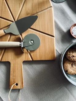 Pizza skærebræt med 2 redskaber