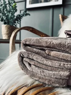 Plaid i fleece kingsize – Taupe 180×230