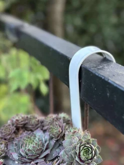 Potte med riller og ophæng - Hvid