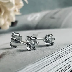 Ørestikker GIA - Klar Silver