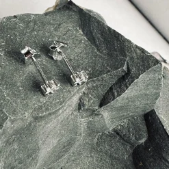 Ørestikker GIA - Klar Silver