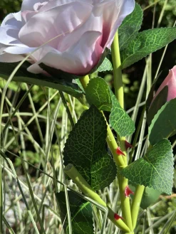 Rose med solceller - Rosa