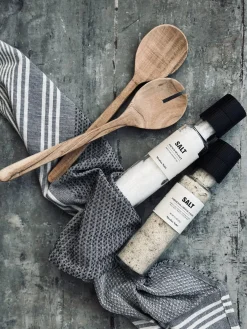 Salatbestik i olieret akacia træ