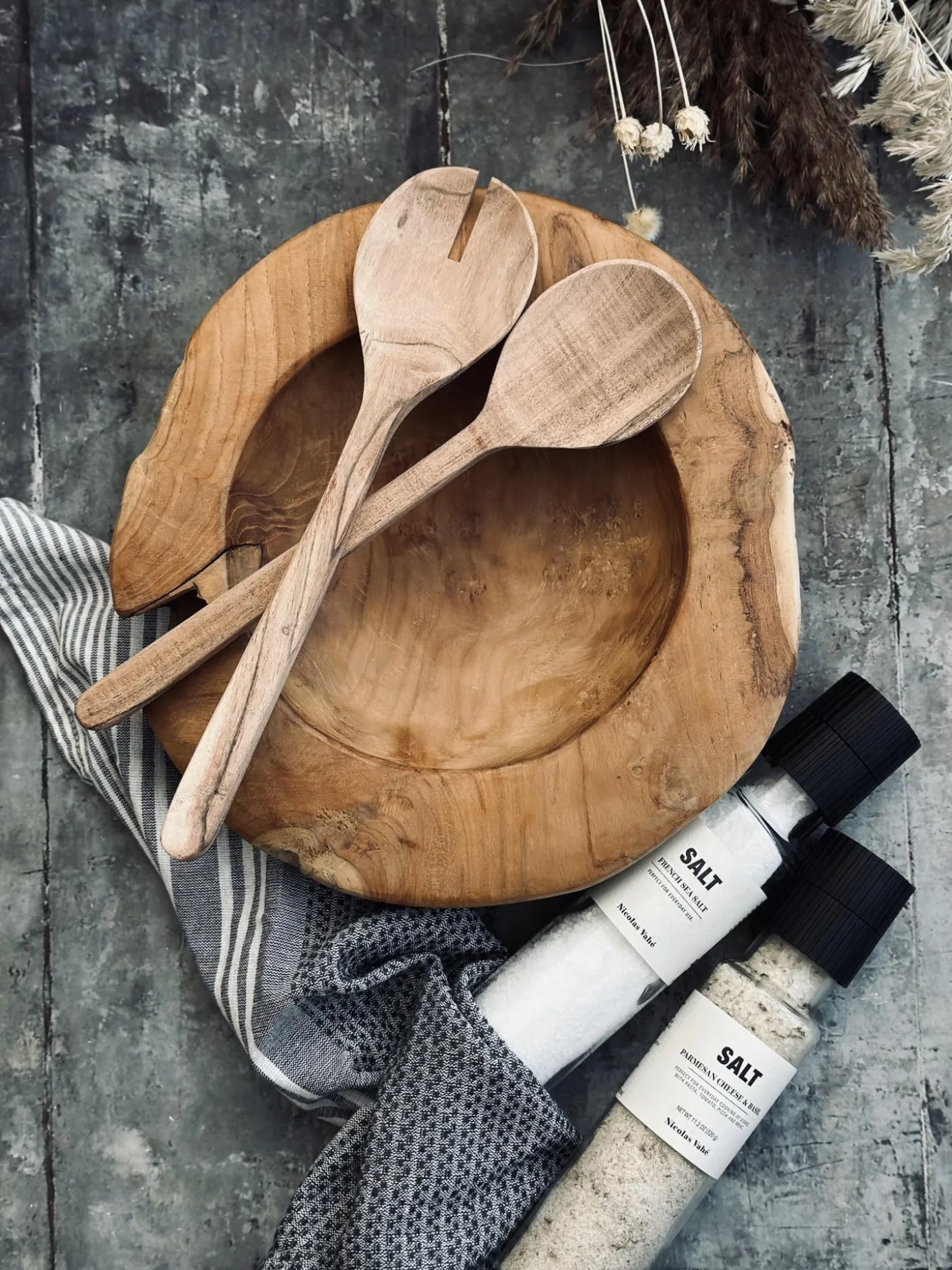 Salatbestik i olieret akacia træ