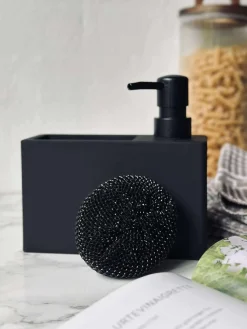 Sæbedispenser med svamp