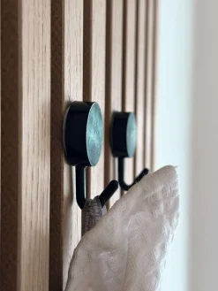 Selvklæbende knage - Sort eller hvid