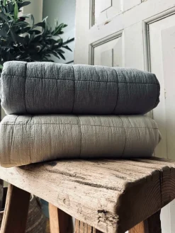 Sengetæppe STONE-WASHED Quilt – Nordic grey