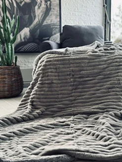 Sengetæppe STRIB - Grå