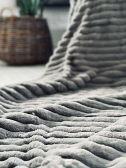 Sengetæppe STRIB - Grå