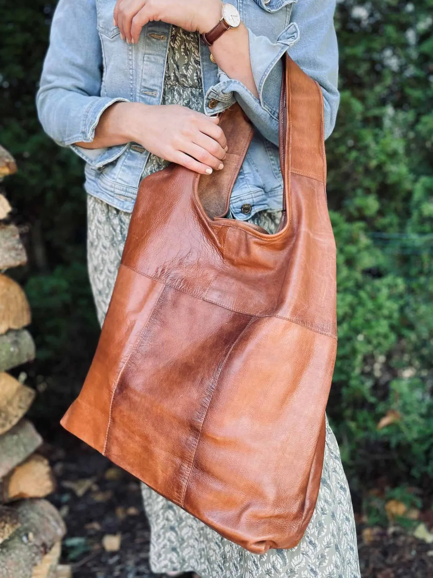Shopper – Walnut