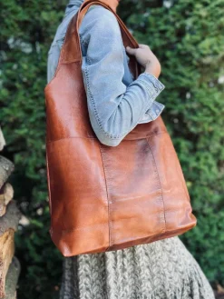 Shopper – Walnut