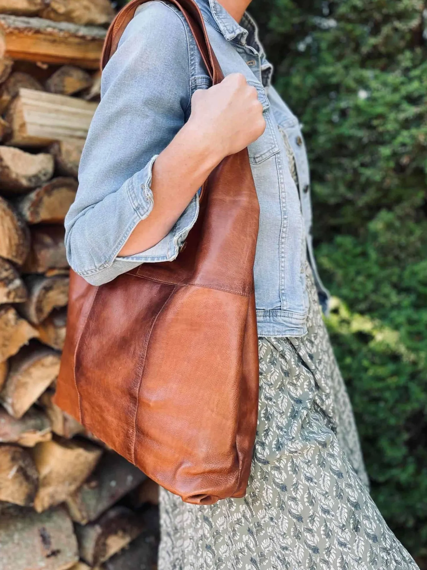 Shopper – Walnut
