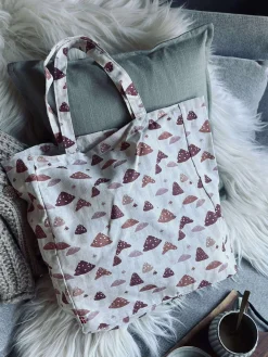 Shopper Forrest mushroom