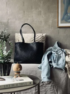 Shopper i flettet skind - Black