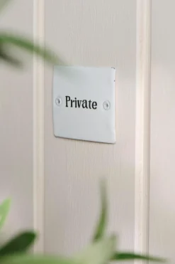 Skilt emalje Private