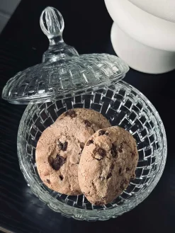 Skål med låg i glas 200ml.