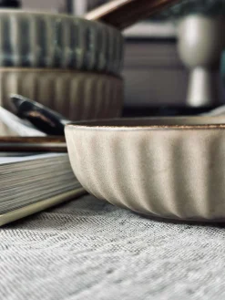 Skål VIGA strib stentøj - Mat brun 12cm