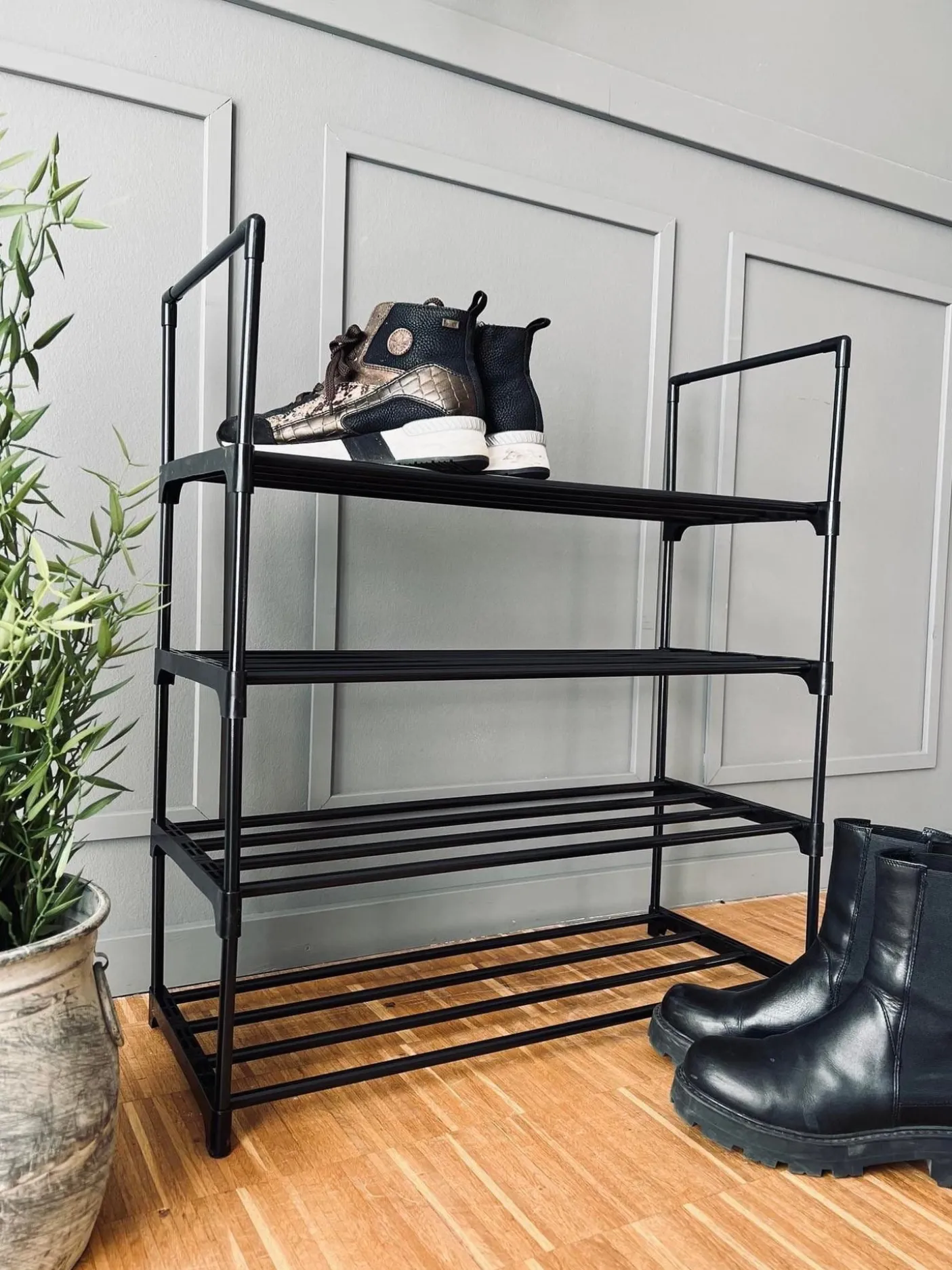 Skoreol med 4 hylder