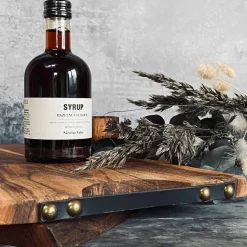 Skærebræt i olieret akacia træ - 45 cm