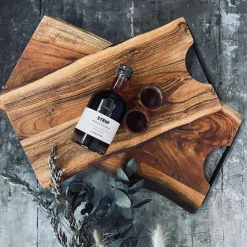 Skærebræt i olieret akacia træ - 38 cm