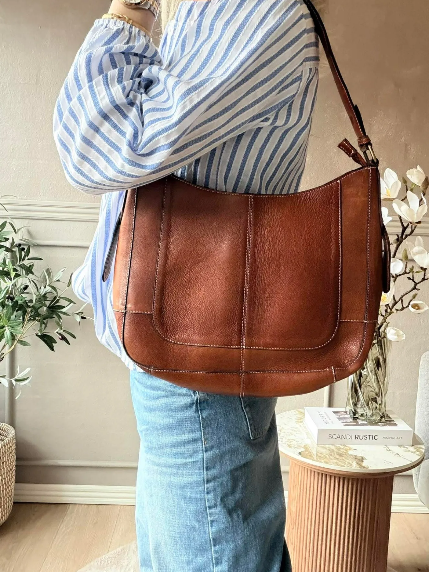 Skuldertaske Neri Small - Walnut