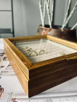 Smykkebox i træ