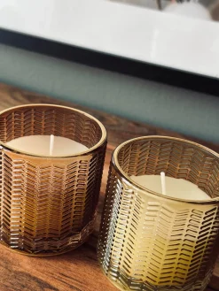 Stearinlys i farvet glas