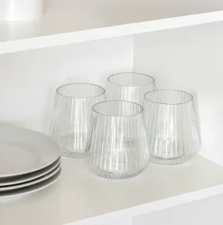 Stilrene plastikglas til hverdag og fest - 4 stk