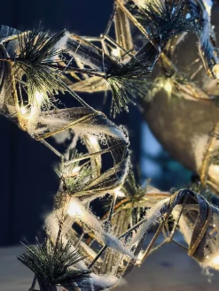 Stjerne med LED lys og gran - 40cm