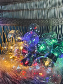 Stor Lyskæde med 50 LED pære og farveskift - Godkendt til inde og ude