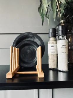 Tallerkenholder i bambus