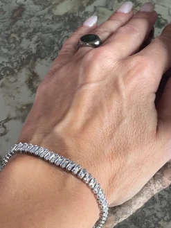 Tennisarmbånd Thelma med zirkoner - rhodium belagt