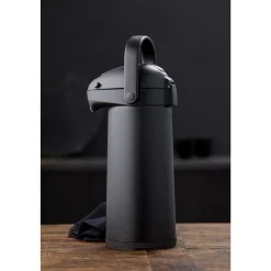 Termokande – Med pumpe-funktion - 1,9 liter