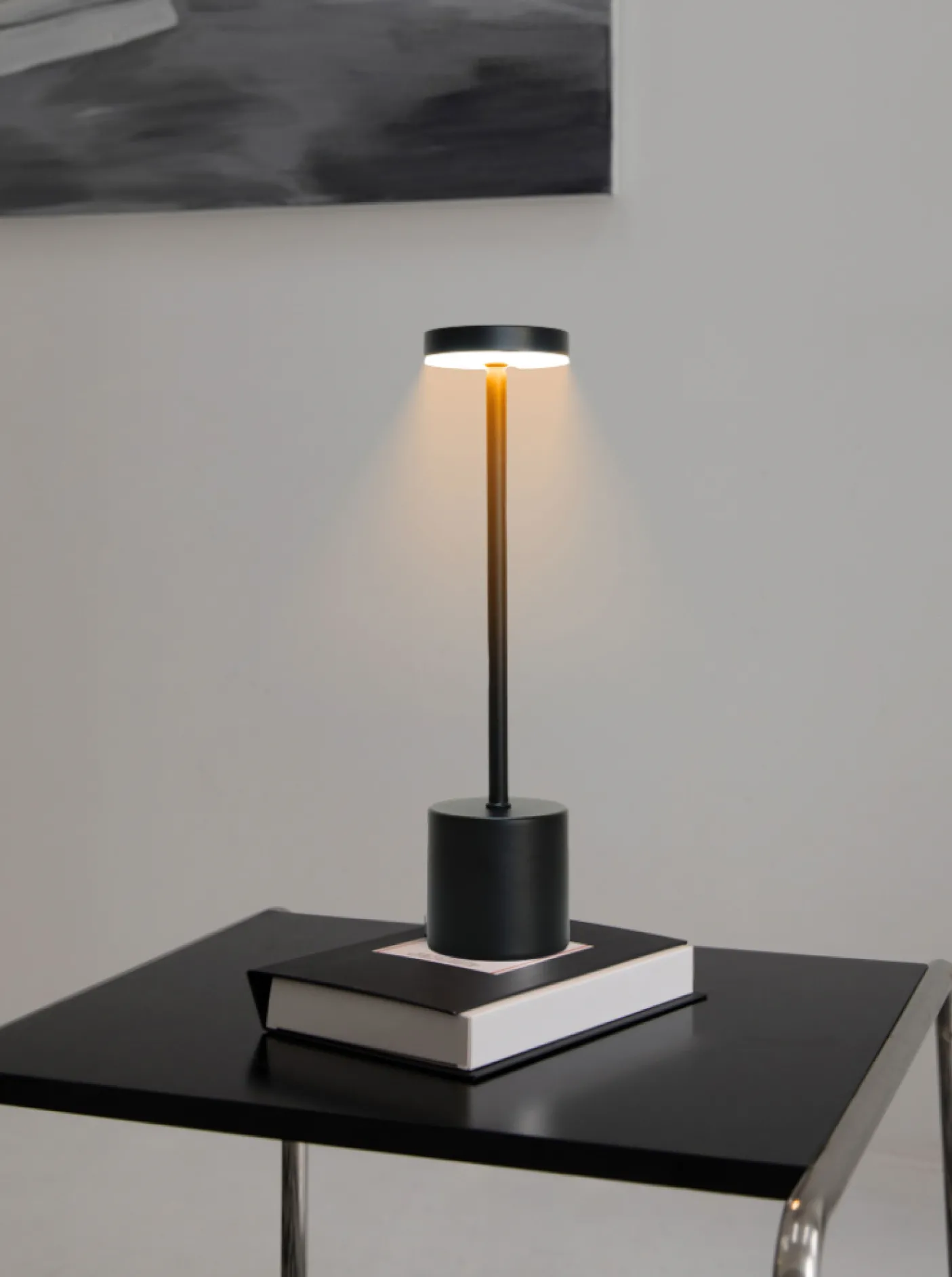 Touch bordlampe i sort