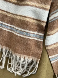 Tørklæde Sasha - Cognac Strib