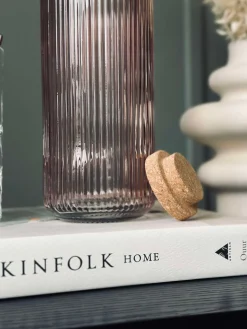 Vandflaske med korkprop – Rose 1 ltr.