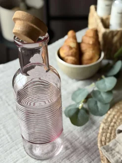 Vandflaske med korkprop – Rosa 1 ltr.