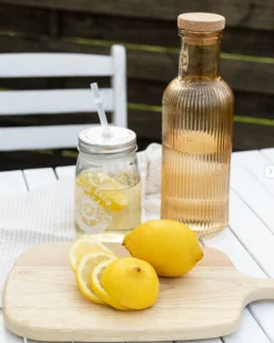 Vandflaske med korkprop – Gylden 1 ltr.