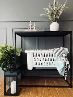 Vasketøjskurv med foldbar ben