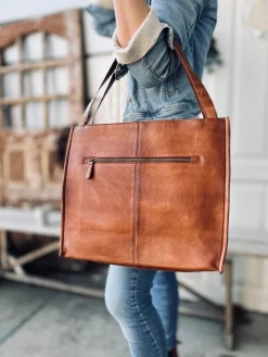 Work / Shopper - Lisa Walnut